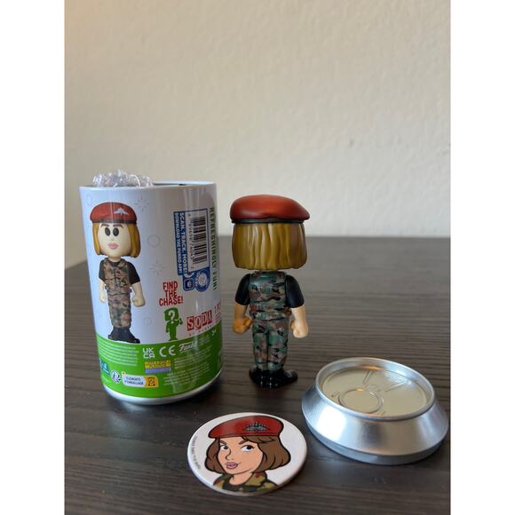 LE ONLY 4,200 PIECE EXC Robin Buckley in Battle Gear Stranger Things Funko Soda - Picture 2 of 2